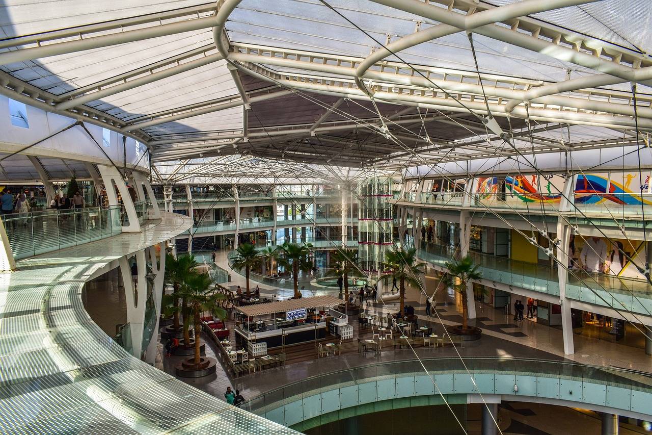 The Future of Retail Automation: Robotics in Fulfillment Centers